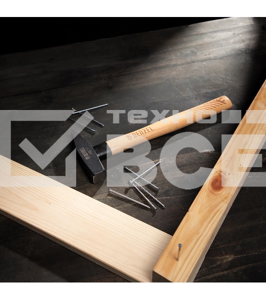 Молоток слесарный Denzel 600 г, кованый квадратный боек, буковая рукоятка