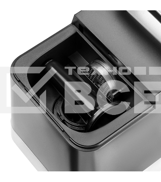 Мясорубка электрическая GALAXY LINE GL 2423 черная, 2200 Вт, 2,6 кг/мин, функция «Реверс», три диска для приготовления фарша - 3 мм, 5 мм и 7 мм, насадки для приготовления колбасок и кеббе, 3 насадки для овощерезки,  металлический лоток, защита двигателя 