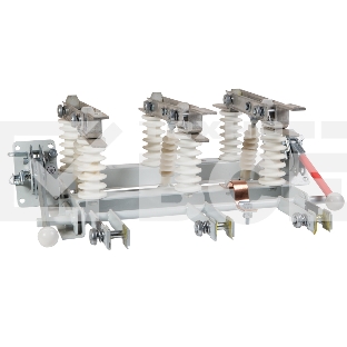 Разъединитель РВЗ-10/630-III в комплекте с приводами и вилками