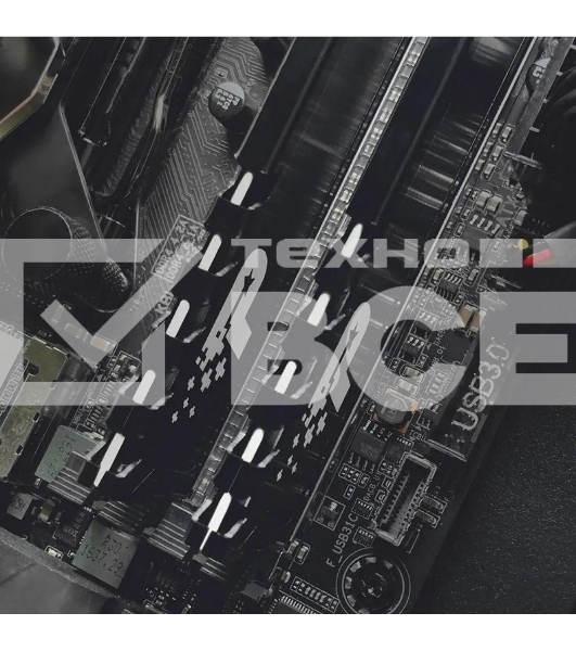 Оперативная память Patriot, DDR4, 16GB (1x16GB), 2400 MHz, CL17, с радиатором, черный