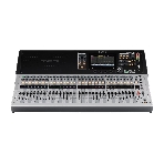 Микшер Yamaha TF5 цифровой, 32 аналоговых XLR/TRS MIC/LINE + 2 аналоговых RCA стерео линейных входа, 16 аналоговых XLR выходов, 33 моторизированных фейдера, 48 входных микшируемых каналов, USB 2.0, фото3