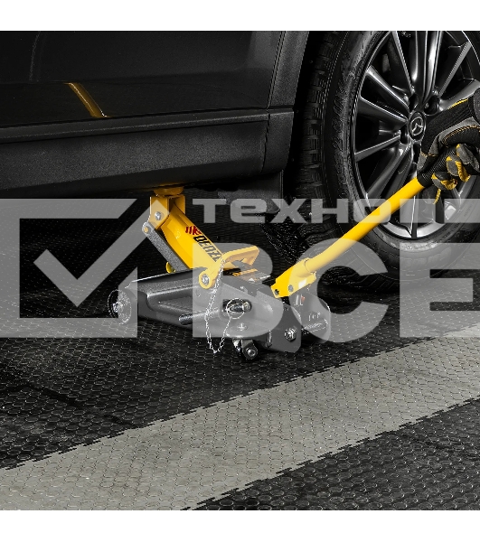 Домкрат гидравлический подкатной с фиксатором Denzel 2 т, 130-330 мм, в кейсе 51154