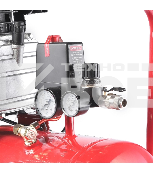 Компрессор Победа поршневой масляный KM 50-250, 250 л/мин, 8 бар, 1800 Вт, 50 л, быстросъемный 1/4