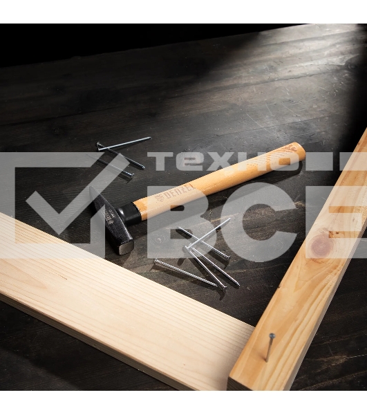 Молоток слесарный Denzel 300 г, кованый квадратный боек, буковая рукоятка