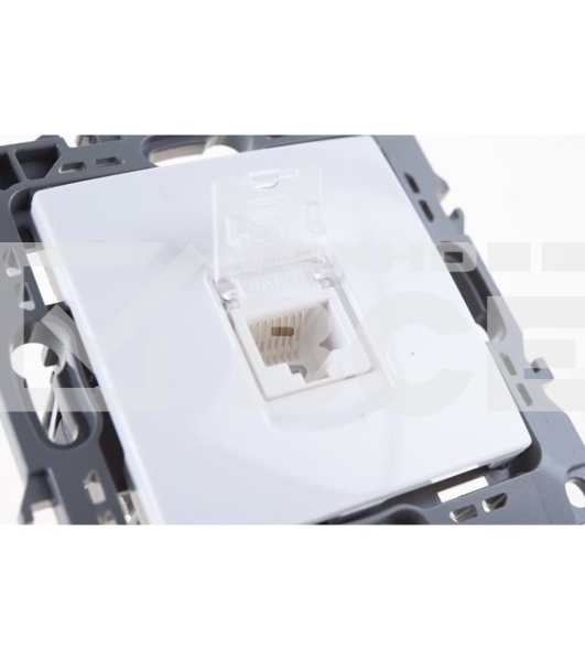Розетка информационная ЭРА RJ45, IP20, белый (10/100/2800)
