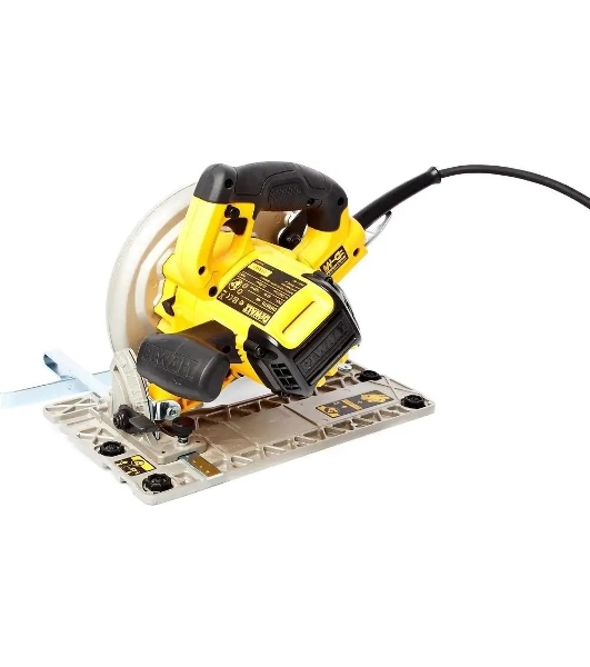 Циркулярная пила (дисковая) DeWalt DWE576K (ручная)