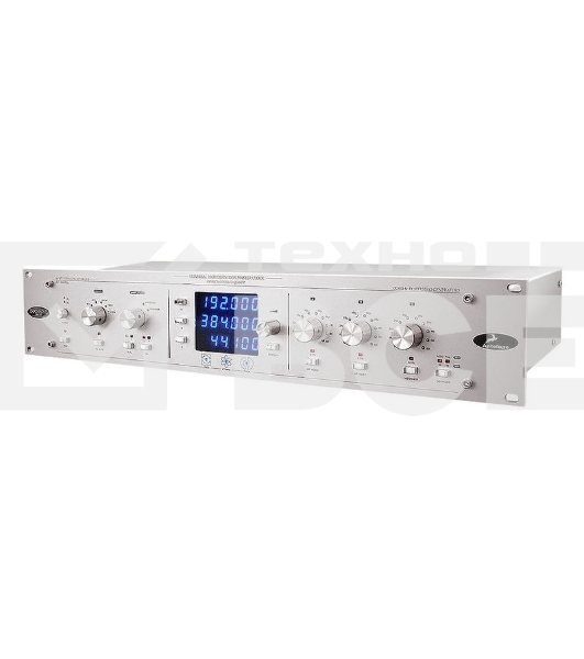 Аудиоинтерфейс Antelope Audio Isochrone Trinity тактовый генератор синхросигнала, 64-битный DSP, 3 независимых синхронных генератора звуковой частоты до 384 кГц, 3 - HD-сигнала, 3 независимых синхронных генератора SD-сигнала