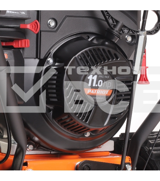 Снегоуборщик PATRIOT PRO 11 KX (коммунально-хозяйственный); 11 л.с. , усиленный редуктор, безвоздушные колёса WE3, антиадгезионное покрытие ковша и желоба.