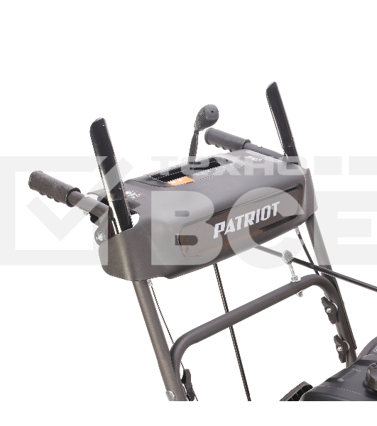 Снегоуборщик PATRIOT PRO 11 KX (коммунально-хозяйственный); 11 л.с. , усиленный редуктор, безвоздушные колёса WE3, антиадгезионное покрытие ковша и желоба.