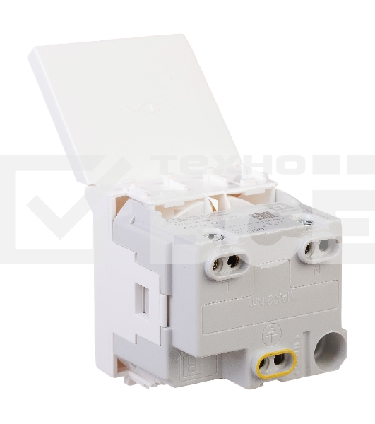 Розетка с крышкой модульная DKC 4400012 2P+E, с з/ш, 