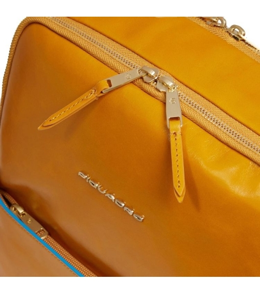 Рюкзак женский Piquadro Blue Square CA6678B2/G горчичный кожа