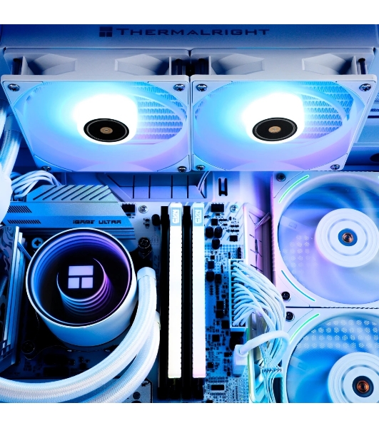 Водяное охлаждение для процессора Thermalright Frozen Notte 240 White ARGB V2 белый (240мм, ARGB/ Fans: 2x120мм, 72.37CFM, 27.7dBA, 2000RPM/ Pump height 54мм, 28dBA, 5300RPM, Rad thickness 27мм/ S: 1200, 1700, 1851, 2011, 2066, 115X, AM2, AM2+, AM3, AM3+, AM4, AM5, FM1, FM2, FM2+)