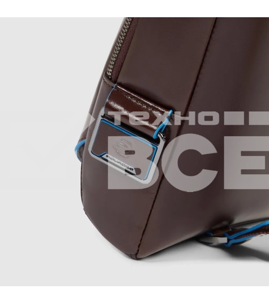 Рюкзак слинг мужской Piquadro Blue Square CA6898B2/MO красное дерево кожа