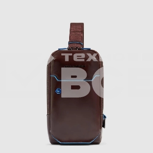 Рюкзак слинг мужской Piquadro Blue Square CA6898B2/MO красное дерево кожа