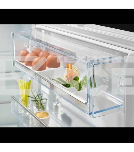 Встраиваемый холодильник Electrolux ENP7TD75S, комбинированный No Frost, Размеры ВxШxГ [мм]: 1884x696x549, сенсорное управление с символьным дисплеем, Динамическая система охлаждения в холодильной камере, система охлаждения в морозильной камере - No Frost, крепление дверцы на направляющих, A++ класс энергопотребления, Большой ящик на телескопических направляющих, MultiSpace, Flexi shelf, Инверторный компрессор