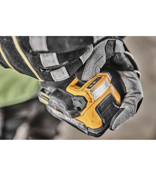 Дрель-шуруповерт DeWalt DCD800E1T-QW Аккумуляторная, Кейс