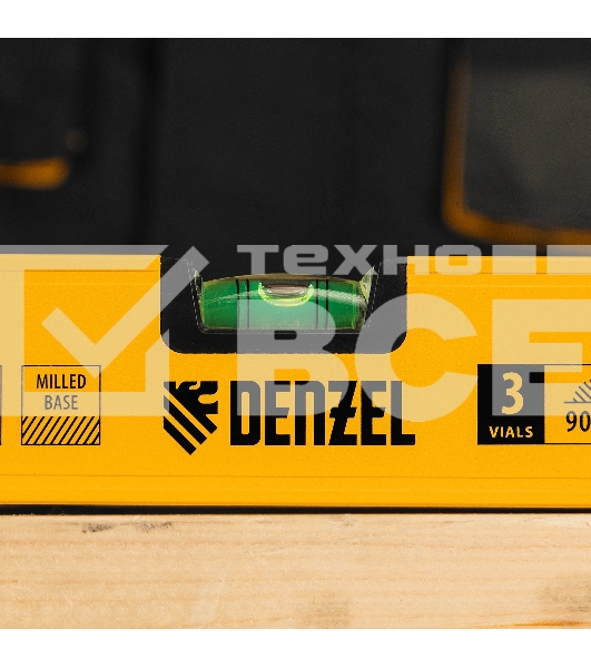 Уровень алюминиевый Denzel 33692 магнит., фрезерованный, 3 глазка (1 зеркал.), 0,5 мм/м, 800 мм