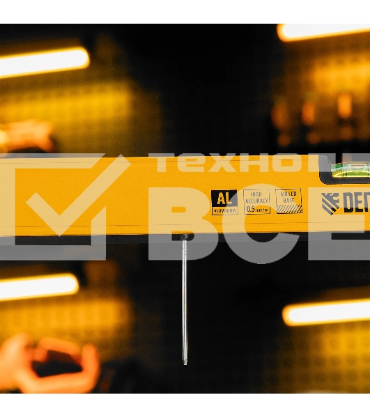 Уровень алюминиевый Denzel 33692 магнит., фрезерованный, 3 глазка (1 зеркал.), 0,5 мм/м, 800 мм