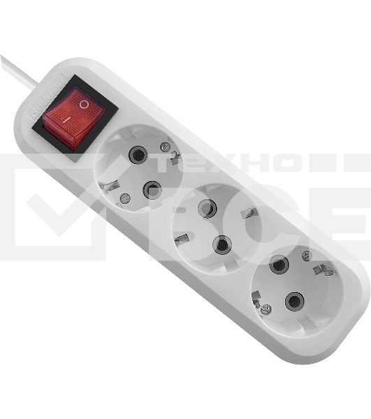 Удлинитель с заземлением Defender L330 16 А,1.5 м, заземление, выключатель