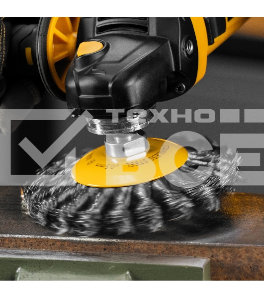 Щетка для УШМ Denzel 125 мм, М14, тарелка, крученая нержавеющая проволока 0,5 мм