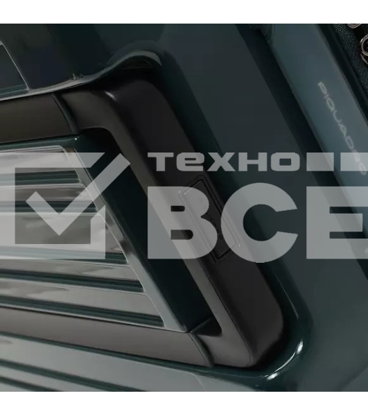 Чемодан Piquadro POP BV4427POP/VE 46x69x27см 67л. 4.43кг. поликарбонат/алюм. зеленый глянц.