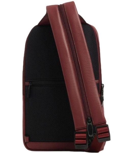 Рюкзак слинг Piquadro Russel CA6764W137/CU красное дерево кожа