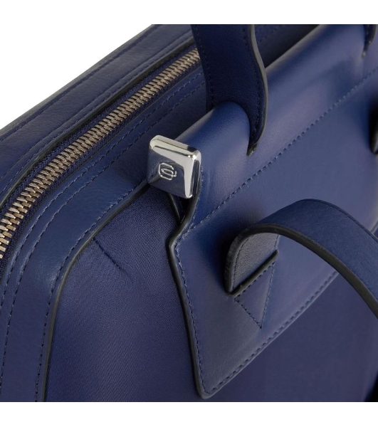 Рюкзак женский Piquadro Lyra CA4576W92T/BLU темно-синий нейлон/натур.кожа