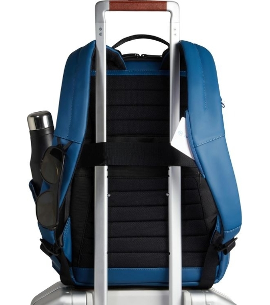 Рюкзак Piquadro Corner 2.0 CA6464C2OW/AV серо-голубой полиуретан