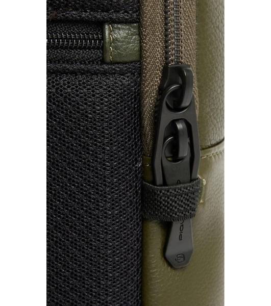 Рюкзак слинг Piquadro Russel CA6764W137/VE2 хаки кожа