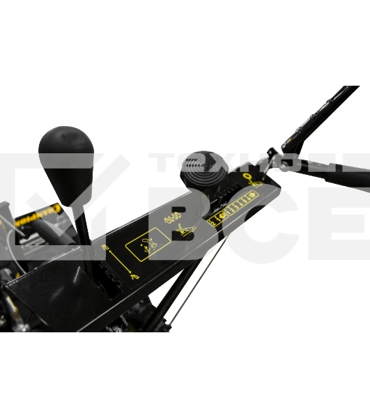 Снегоуборщик Champion ST655 6,5лс 56см 6F/2R колеса 3,6л 57кг руч.стартер