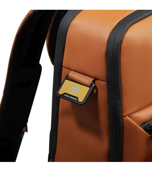 Рюкзак Piquadro Corner 2.0 CA6464C2OW/CU оранжевый полиуретан