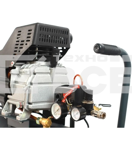 Компрессор Patriot поршневой масляный Professional 50-340, 340 л/мин, 8 бар, 2000 Вт, 50 л, быстросъемный 1/4