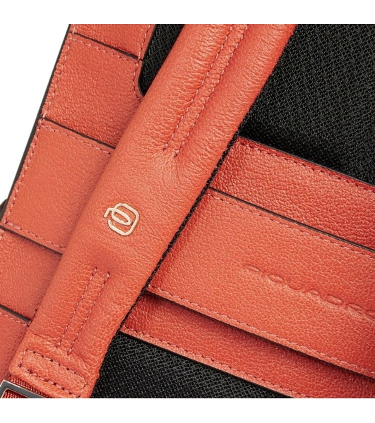 Рюкзак женский Piquadro Patricia CA6771W140/AR коралловый кожа