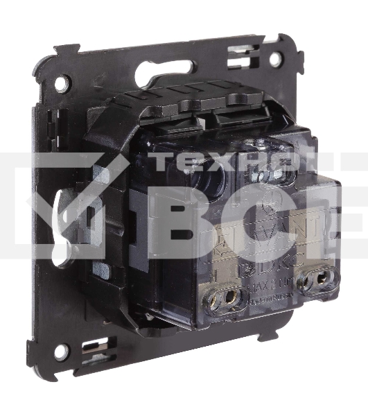 Розетка DKC Avanti 4412003 2P+E со шторками, 