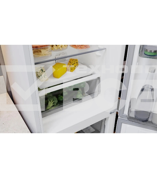 Холодильник Hotpoint HT 5200 W белый двухкамерный 247/78л морозилка снизу, No Frost