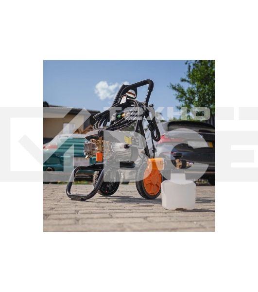 Мойка высокого давления Bort KEX-2800 2500 Вт, максимальное давление 125 бар, рабочее давление 105 бар, 12 л/мин, 23 кг, набор аксессуаров 10шт