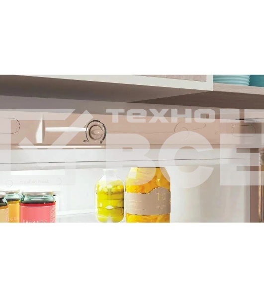 Холодильник Indesit ITR 4200 E бежевый двухкамерный 247/78л морозилка снизу