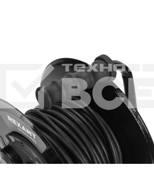Удлинитель силовой Rexant КГ на катушке 4 гнезда, с/з, 30м, 3х1,5мм², IP44 c защитными крышками, металлическая катушка