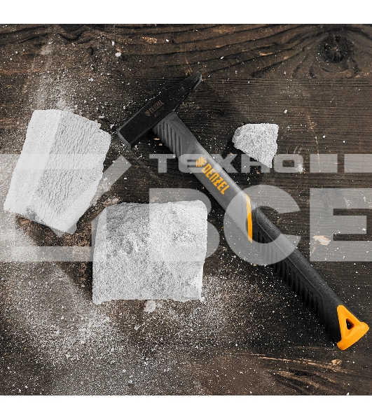 Молоток слесарный Denzel 200 г, кованый, фибергласовая рукоятка c TPR покрытием