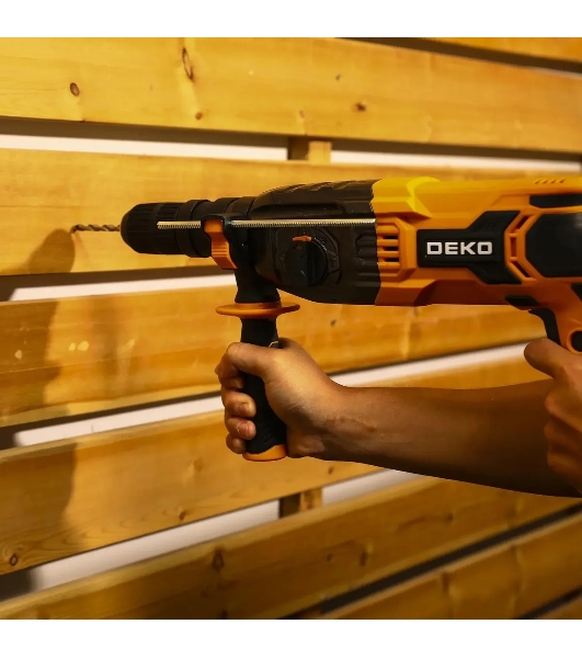 Перфоратор Deko DKH1250W патрон:SDS-plus уд.:3.2Дж 1250Вт (кейс в комплекте)