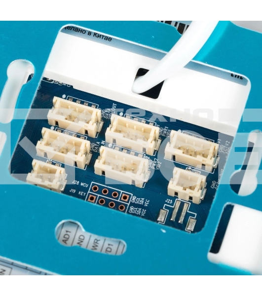 Видеодомофон Falcon Eye COSMO дисплей 7' TFT; механические кнопки; подключение до 2-х вызывных панелей ; OSD меню; интерком до 4 мониторов; питание AC