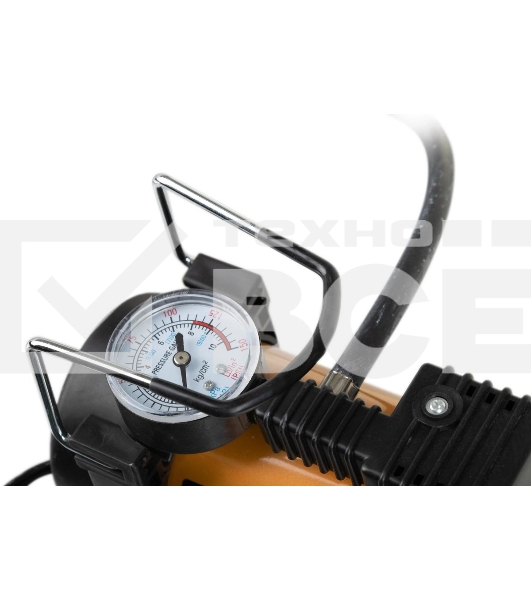 Автомобильный компрессор Starwind CC-220 35л/мин шланг 0.75м