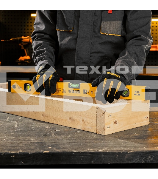 Уровень алюминиевый Denzel магнит., фрезерованный, 3 глазка (1 зеркал.), 0,5 мм/м, 600 мм