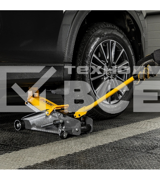 Домкрат гидравлический подкатной с фиксатором Denzel 2,8 т, 135-385 мм, в кейсе 51156