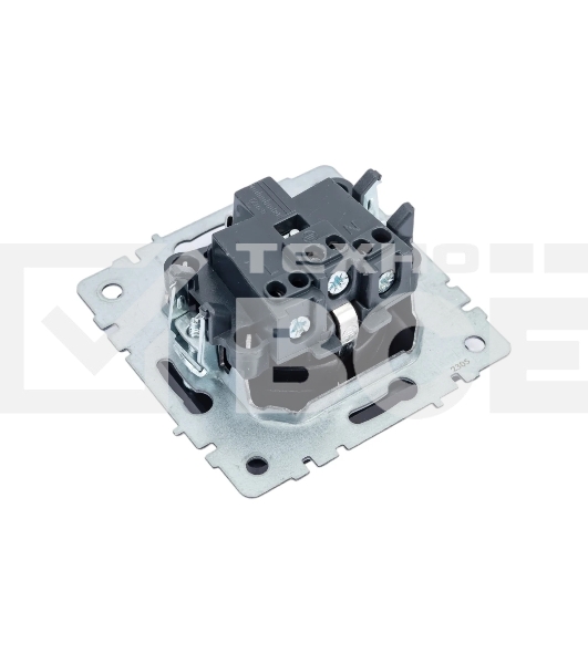 Розетка 1-местная IEK BRITE РС14-1-0-БрЧ (BR-R14-16-K02) с заземлением, с защитными шторками, 16А, черный