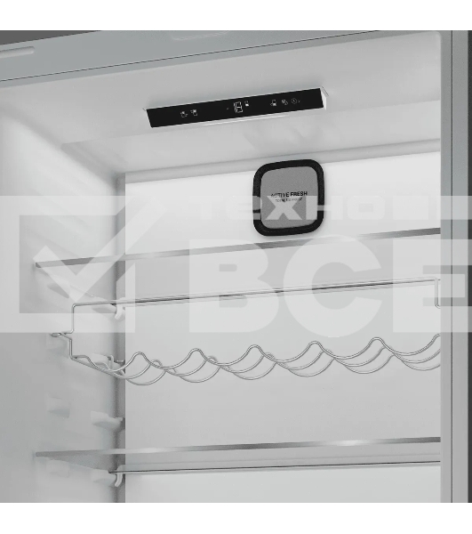 Встраиваемый холодильник Hotpoint HBT 400I белый двухкамерный 280/75л морозилка снизу