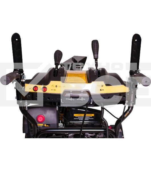 Снегоуборщик Champion ST 1170E бензиновый 11лс 337см3 шир.захв.70см выс.захв.55см ск.6+2 122кг