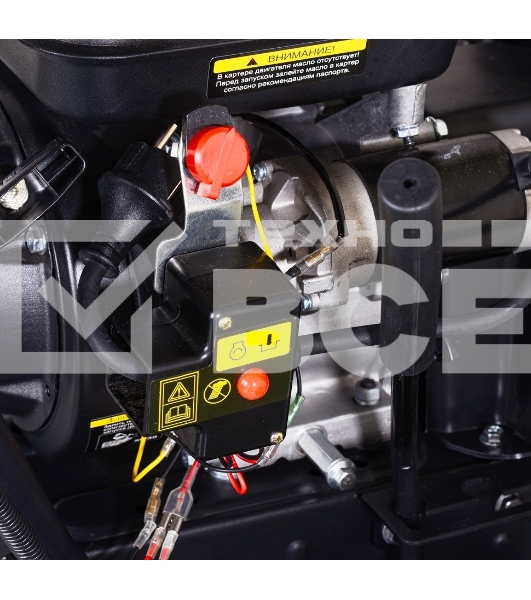 Снегоуборщик бензиновый Huter SGC 6000CD 8 л.с.