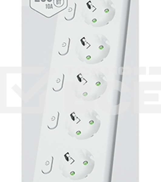 Сетевой фильтр QUMO Power Bar Light SPFSU2 (P-0009), 5 розеток, 2500 Вт, 10A, каб.2 м 3x1 мм медь, 4U+2C (2,4A),Wt