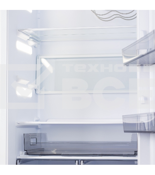 Холодильник Бирюса Б-6130 белый двухкамерный 245/100л морозилка снизу